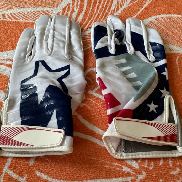 AAF Cutters Football Gloves (3XL) - Picture 2 of 12